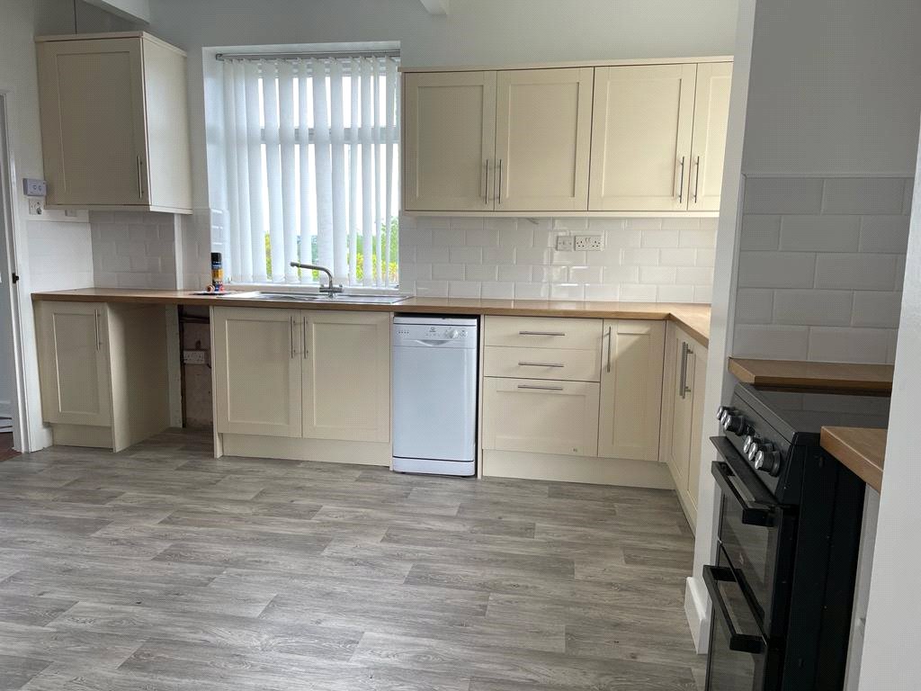 2 bedroom Cottage, Kirkgate, Hanging Heaton, WF17 - , Image 1