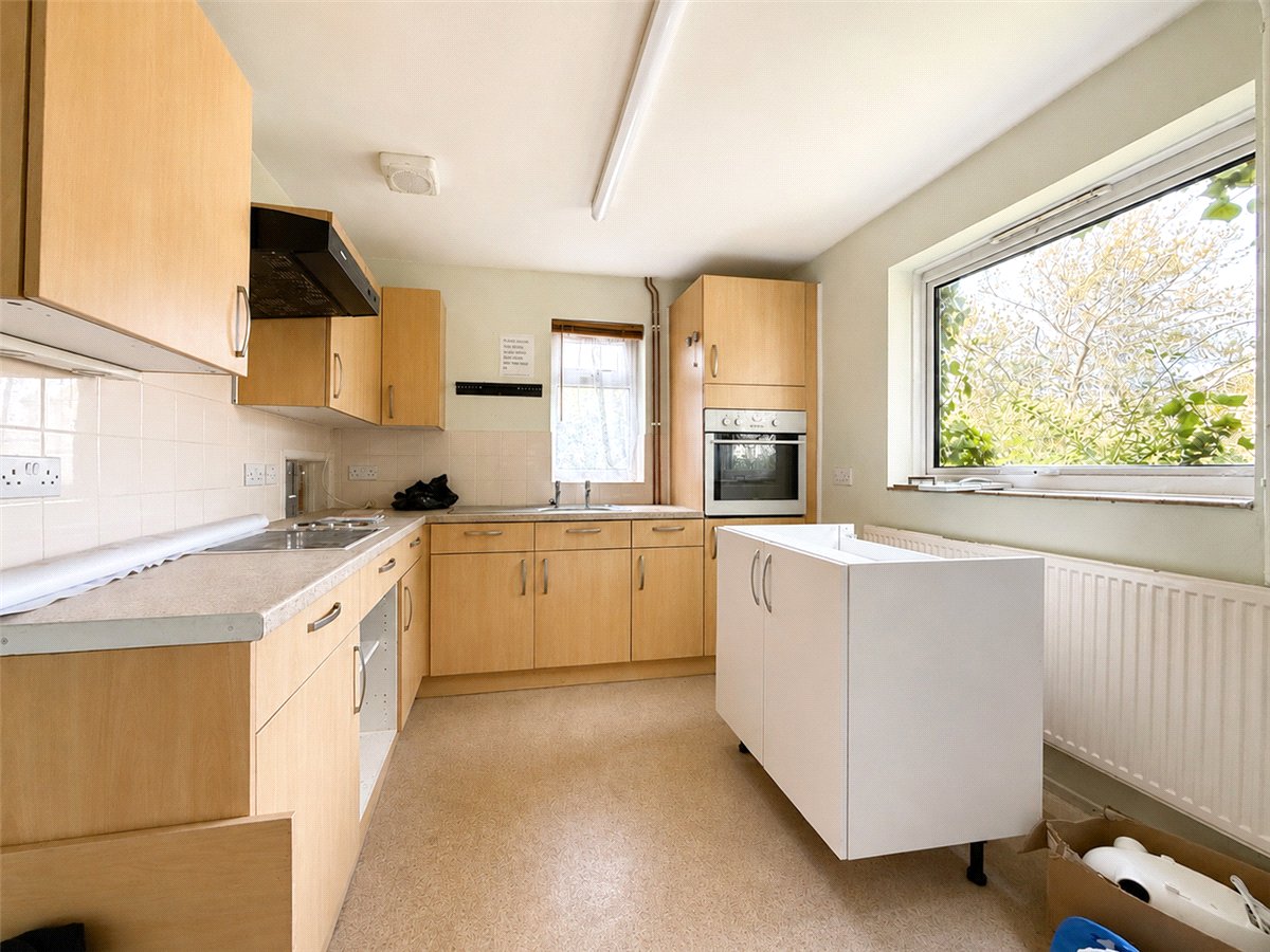 2 bedroom Bungalow, Church Lane, Papworth Everard, CB23 - Available, Image 2