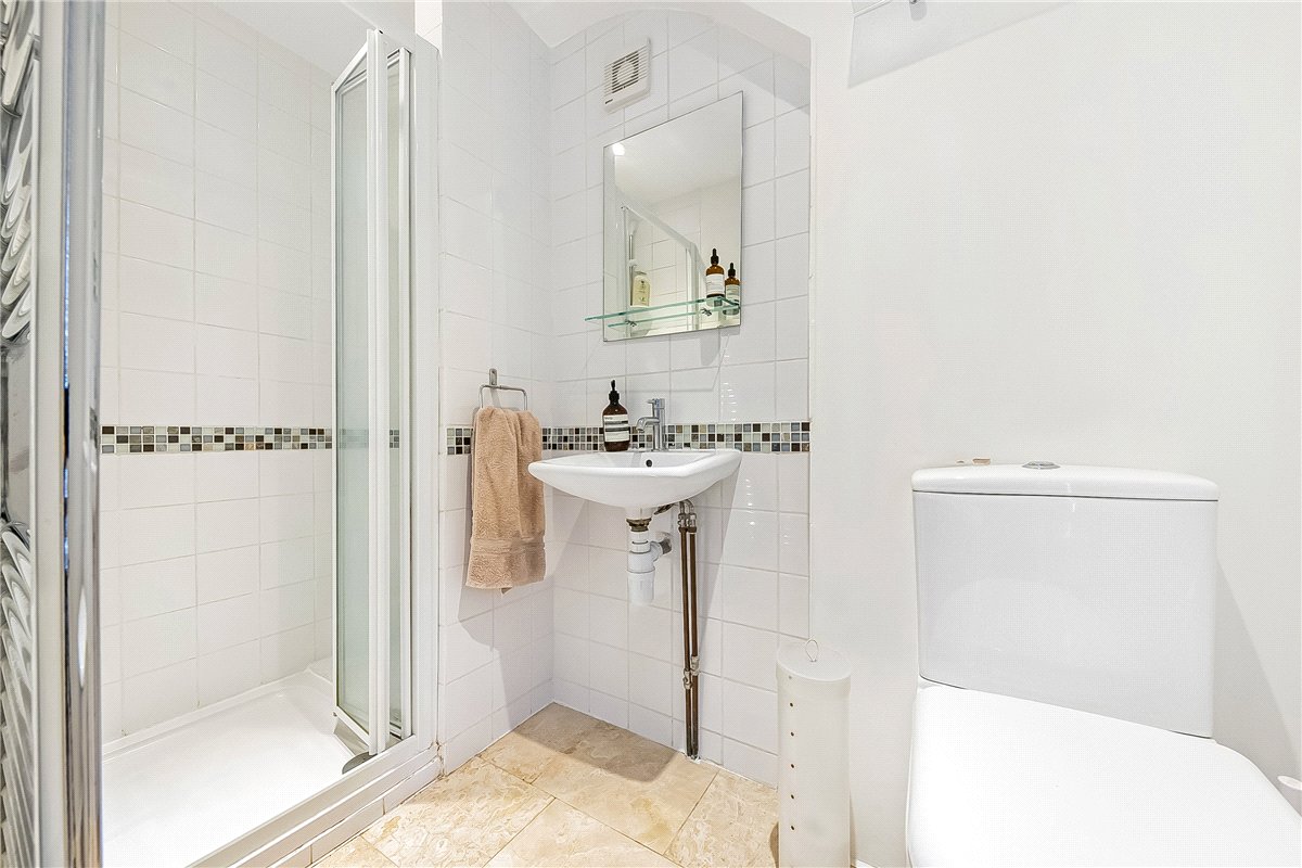 2 bedroom Maisonette, Althorp Road, London, SW17 - Available, Image 10