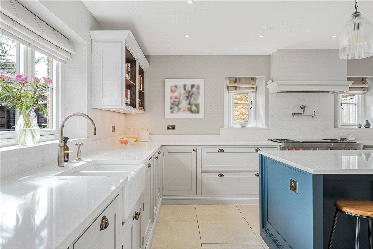 6 bedroom House, Lower End, Alvescot, OX18 - Available, Image 6