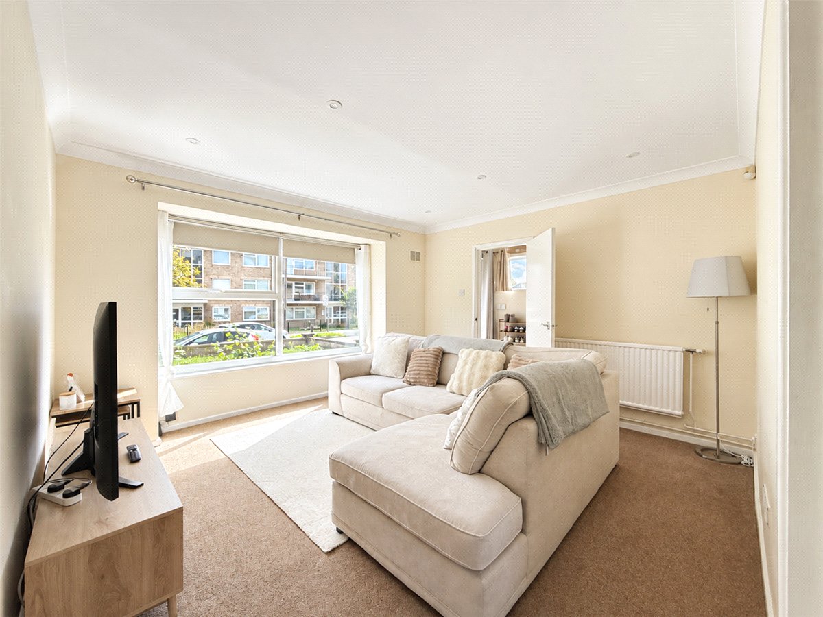 3 bedroom House, Carlton Way, Cambridge, CB4 - Available, Image 6