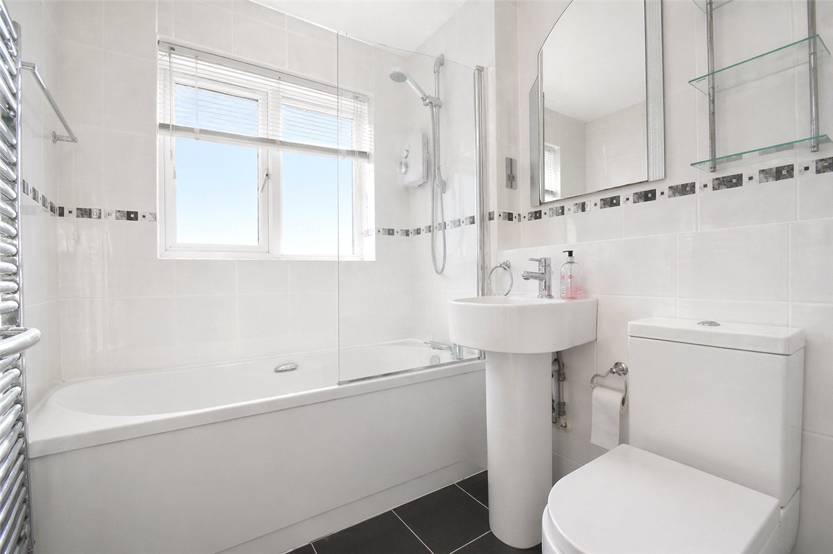 3 bedroom House, Tamarin Gardens, Cherry Hinton, CB1 - Available, Image 6