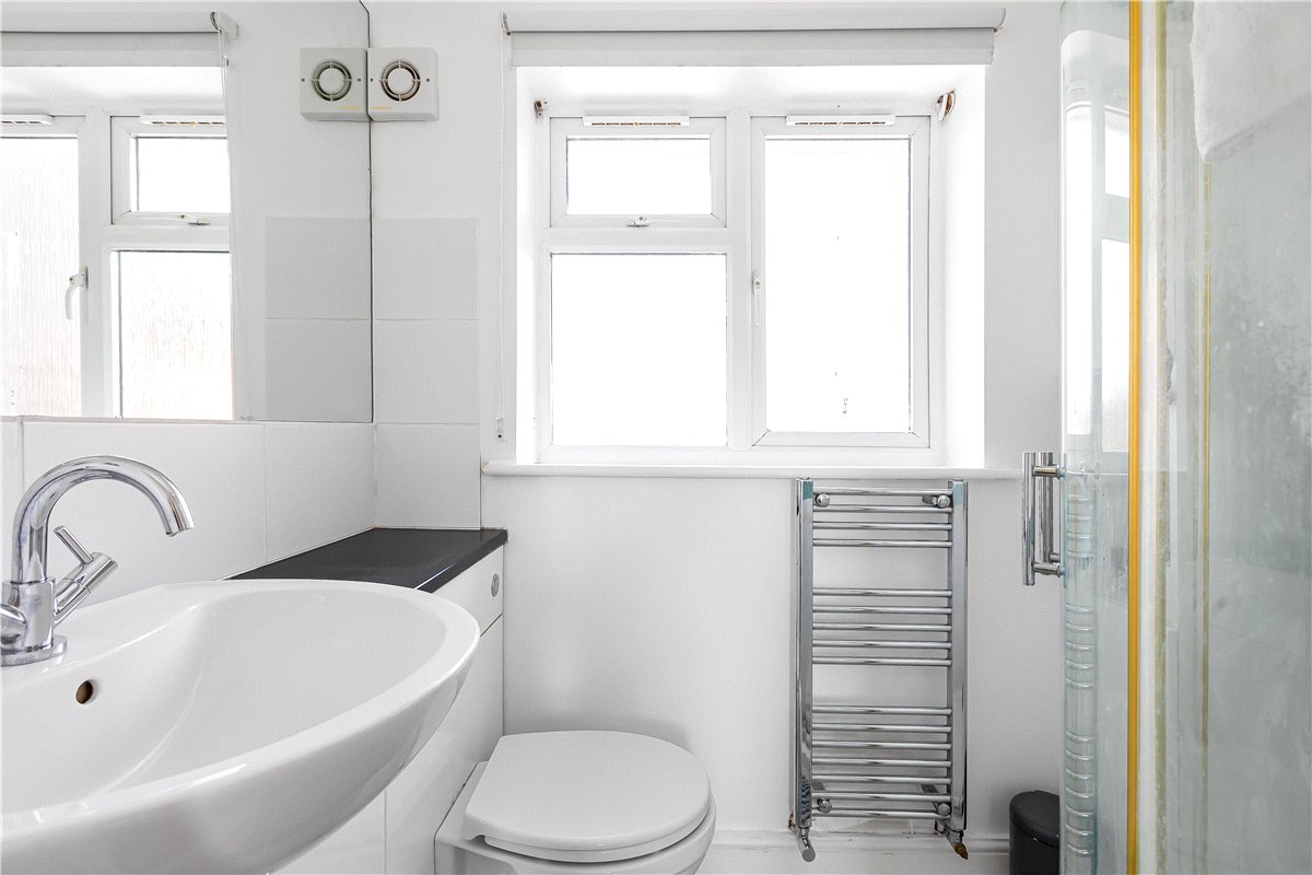 3 bedroom House, Whitley Road, Aldbourne, SN8 - Available, Image 11