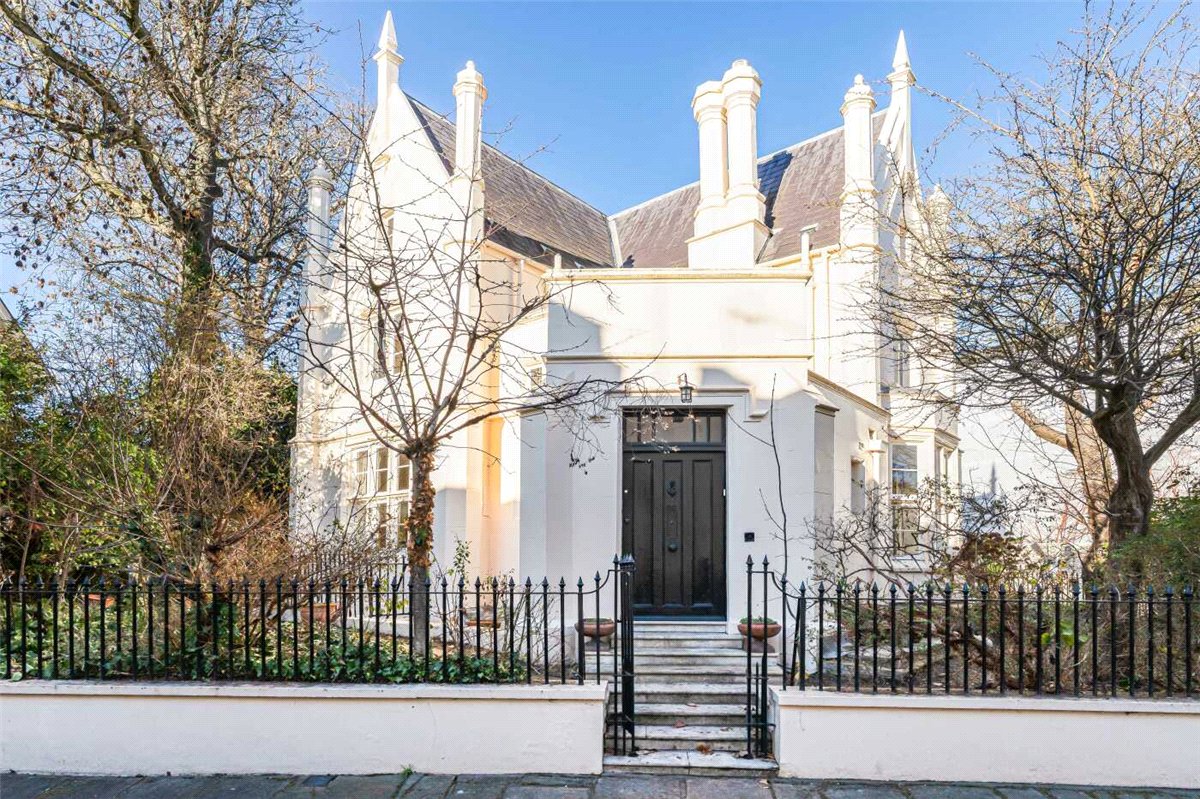 4 bedroom House, Park Village West, London, NW1 - Let Agreed