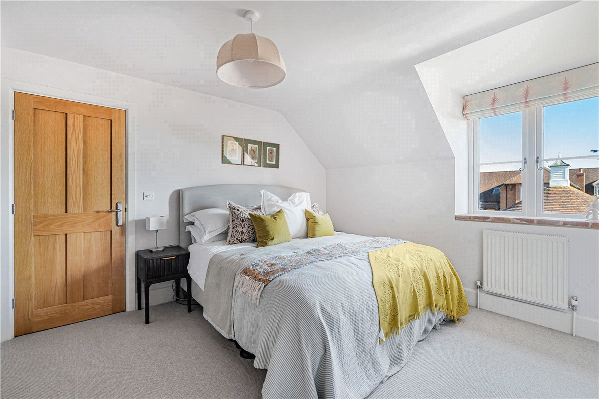 5 bedroom Barn Conversion, Pearce Courtyard, Oakley, HP18 - Available, Image 24