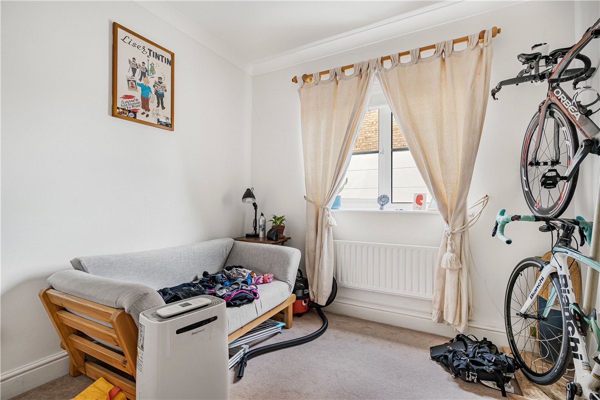 2 bedroom Flat, Long Ford Close, Oxford, OX1 - Available, Image 3