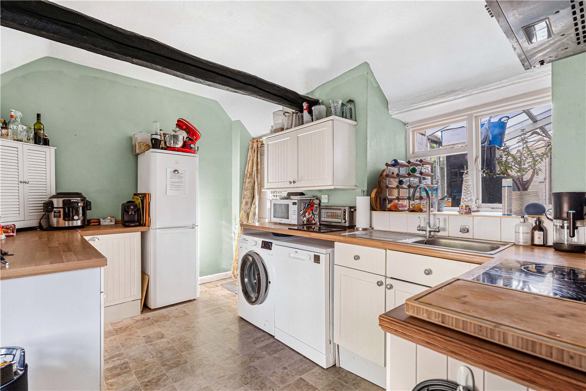 3 bedroom House, East Kennett, Marlborough, SN8 - Available, Image 2