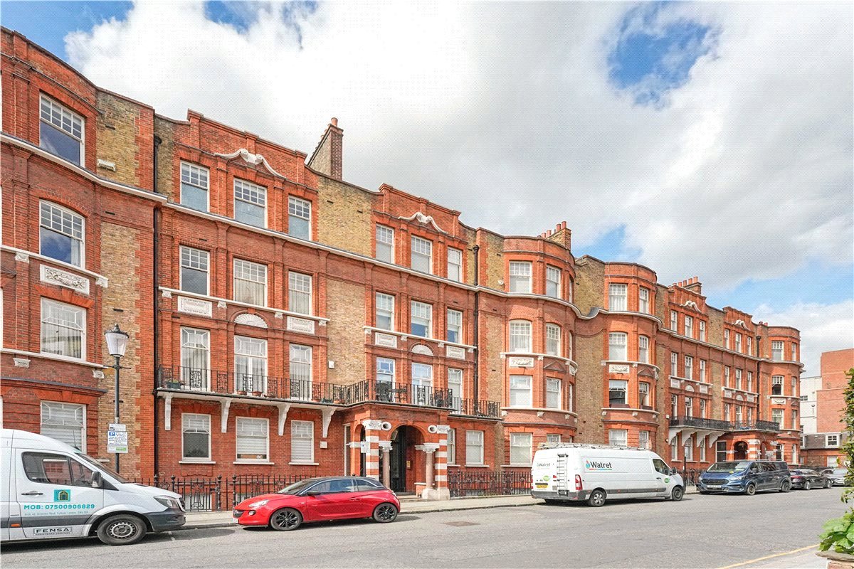 4 bedroom Flat, Wynnstay Gardens, Allen Street, W8 - Available, Image 30