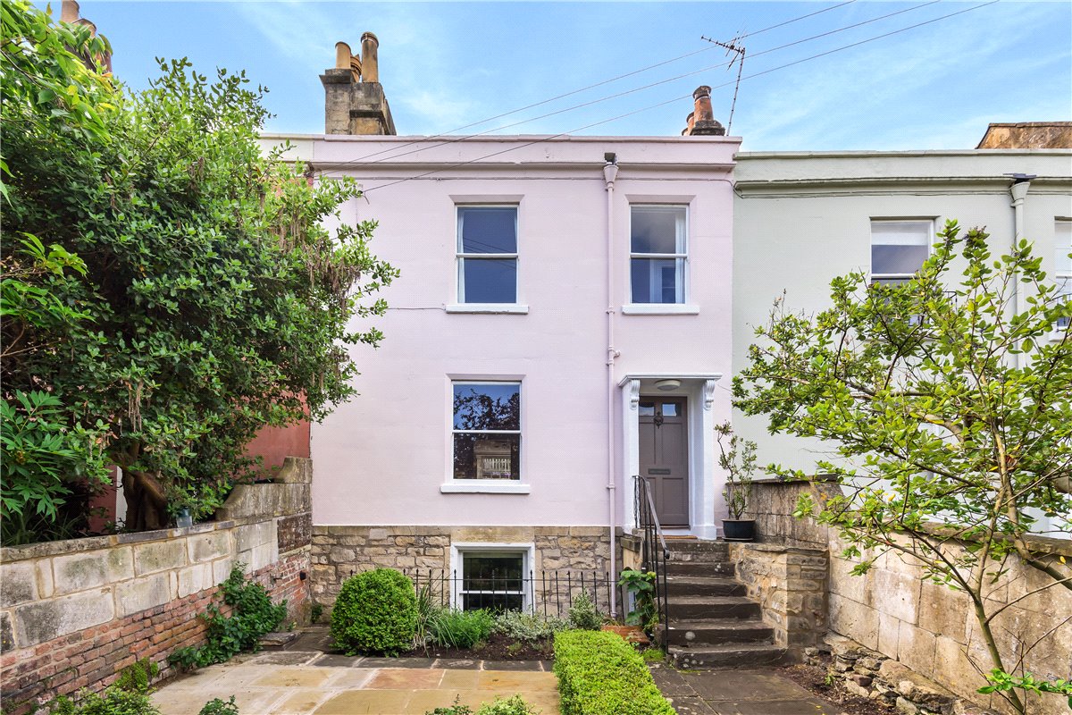 3 bedroom House, Prospect Place, Camden Road, BA1 - 