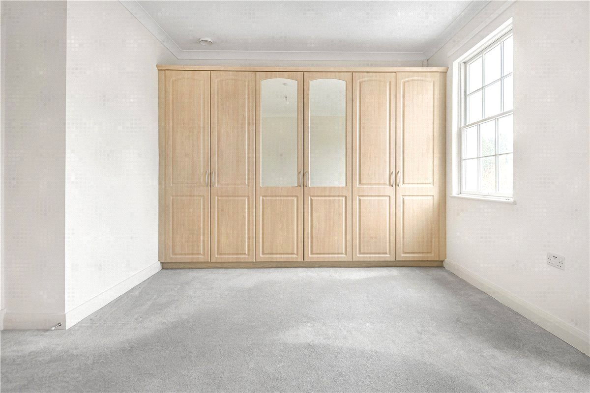 3 bedroom House, Ford Road, Tortington, BN18 - Available, Image 9