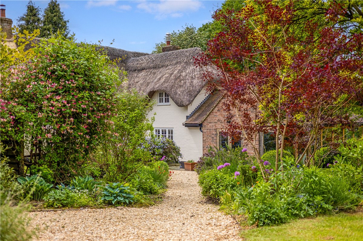4 bedroom House, Easton Royal, Pewsey, SN9 - Available, Image 16