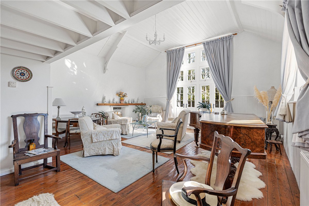 6 bedroom House, Church Road, Hinton Waldrist, SN7 - Available, Image 2