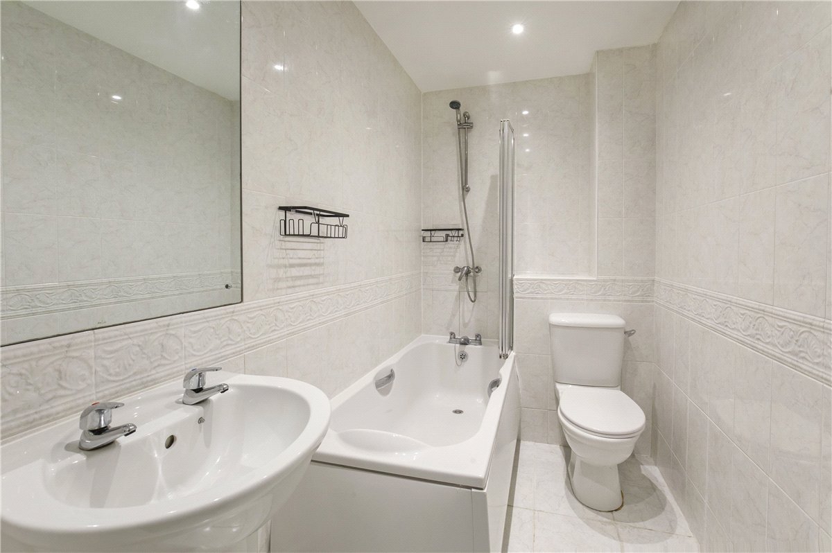 2 bedroom Flat, Oak Tree Court, Haxby, YO32 - Available, Image 5