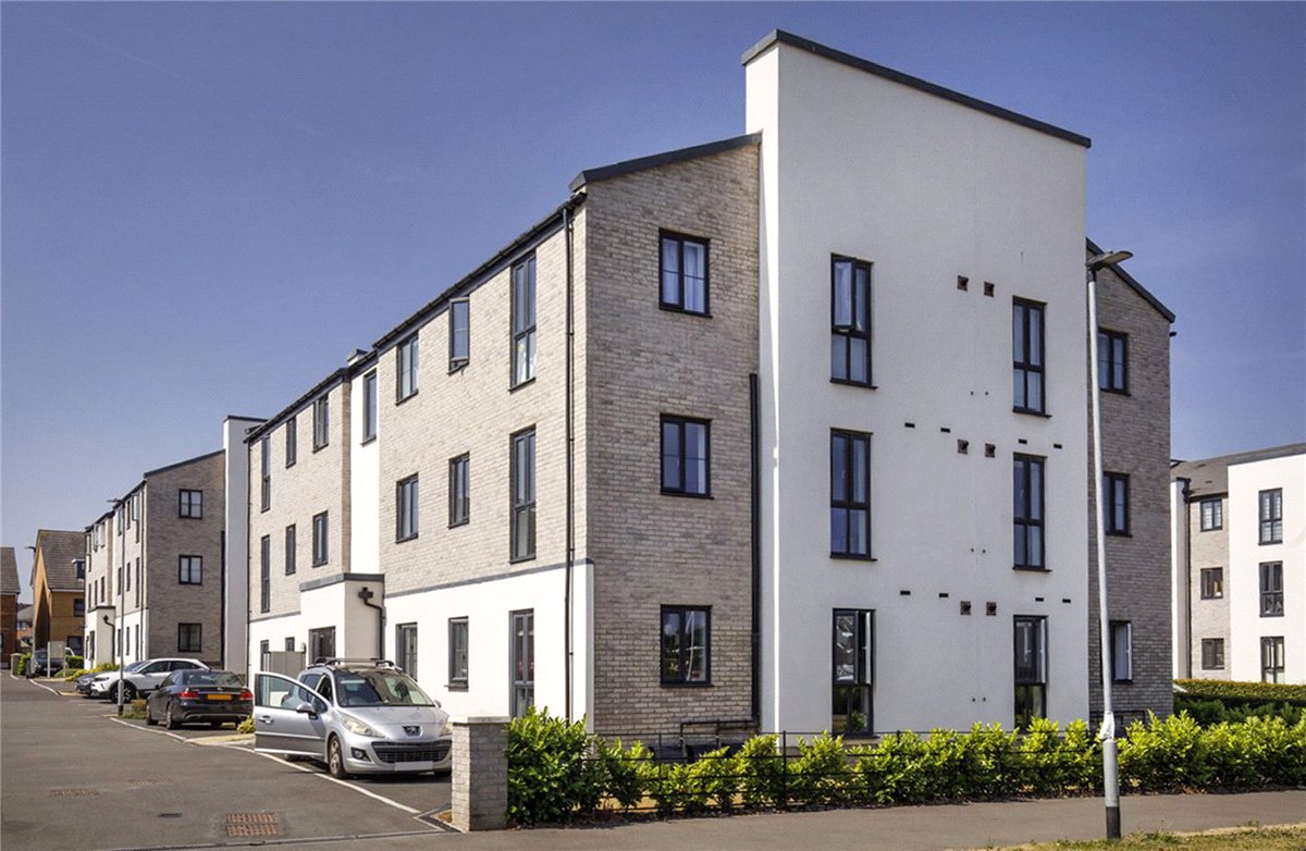 2 bedroom Flat, Hawes Way, Waverley, S60 - Available
