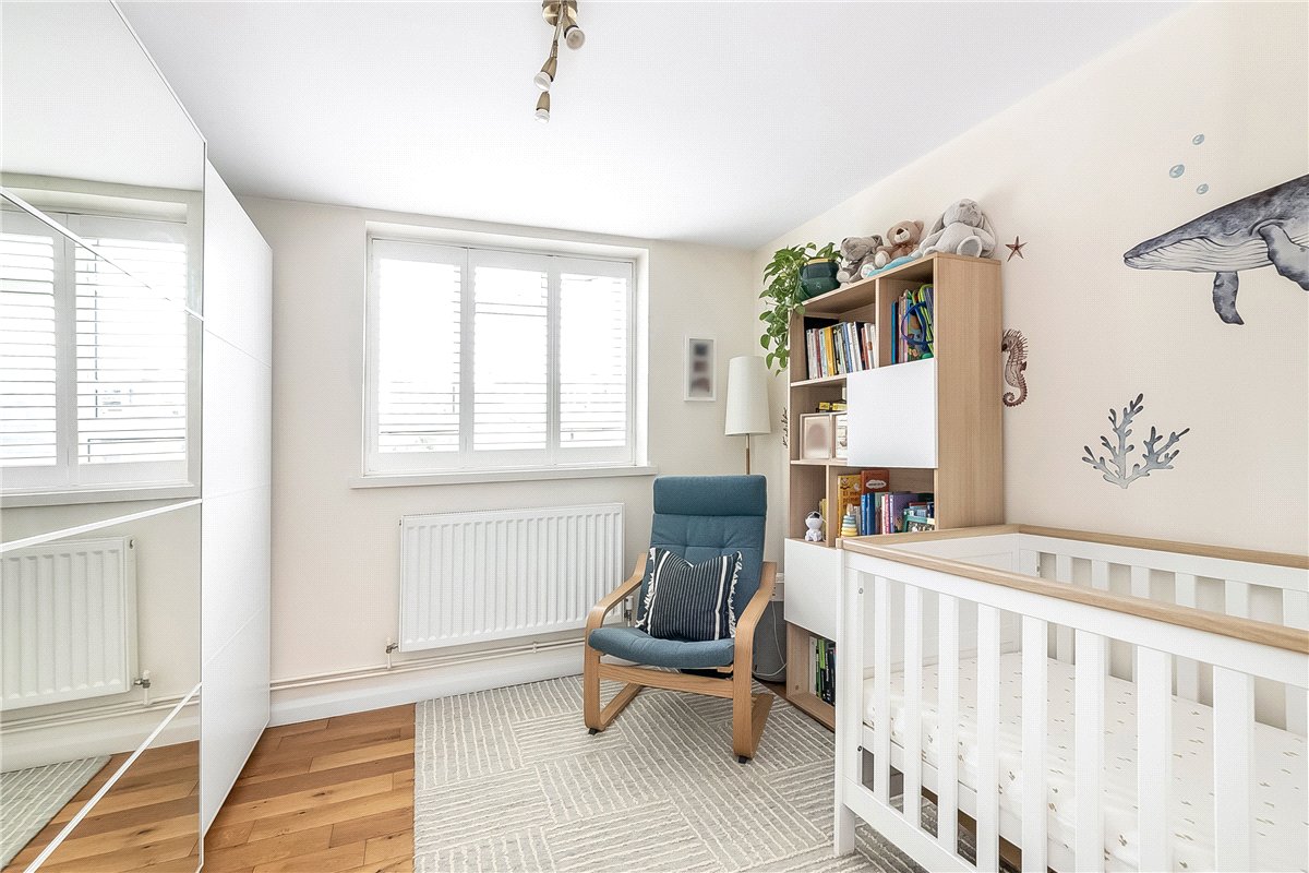 2 bedroom Flat, St. James's Close, London, SW17 - Available, Image 6