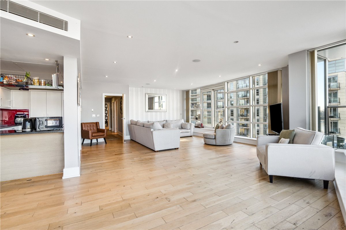 3 bedroom Flat, Commodore House, Battersea Reach, SW18 - Sold, Image 6