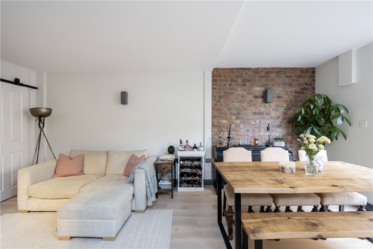 2 bedroom Flat, Foxmore Street, London, SW11 - Sold, Image 12