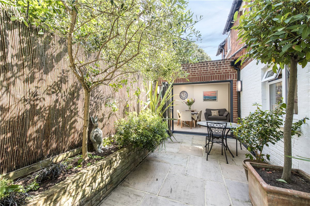 4 bedroom Residential, St. James's Drive, Wandsworth Common, SW17 - Sold