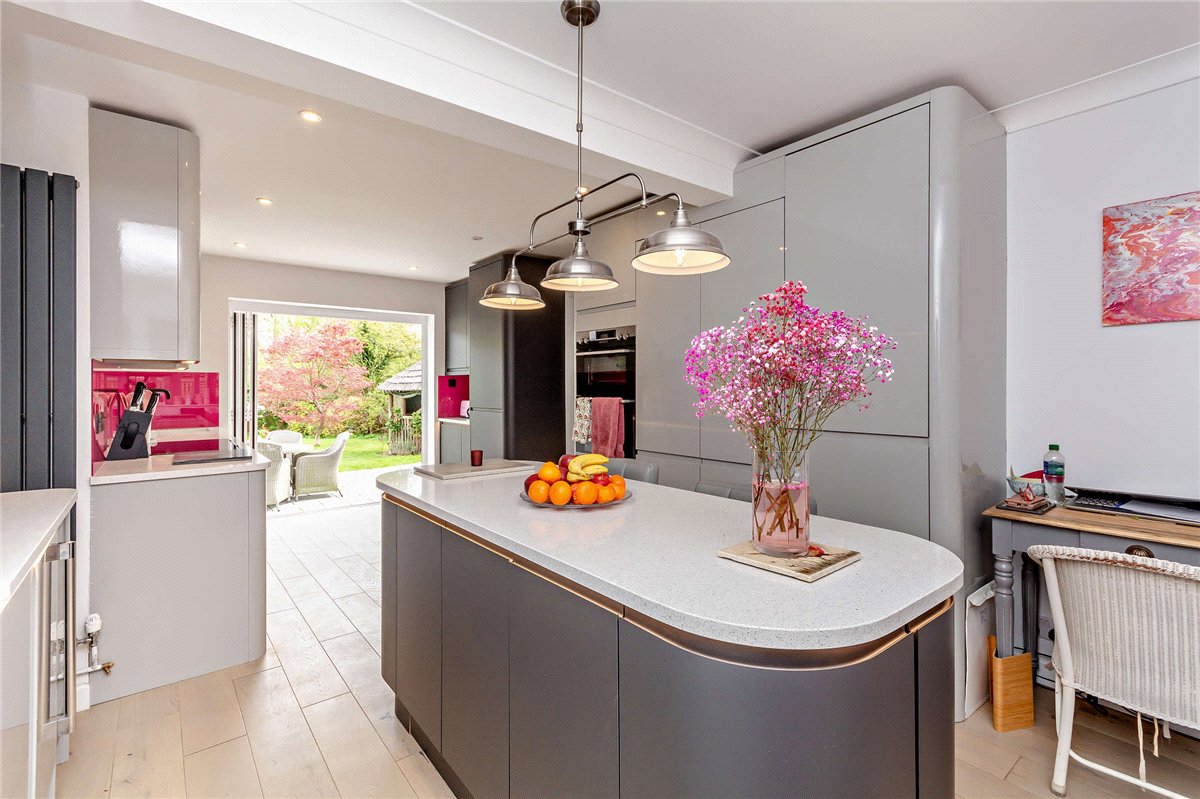 3 bedroom House, Craven Road, Inkpen, RG17 - Available, Image 8