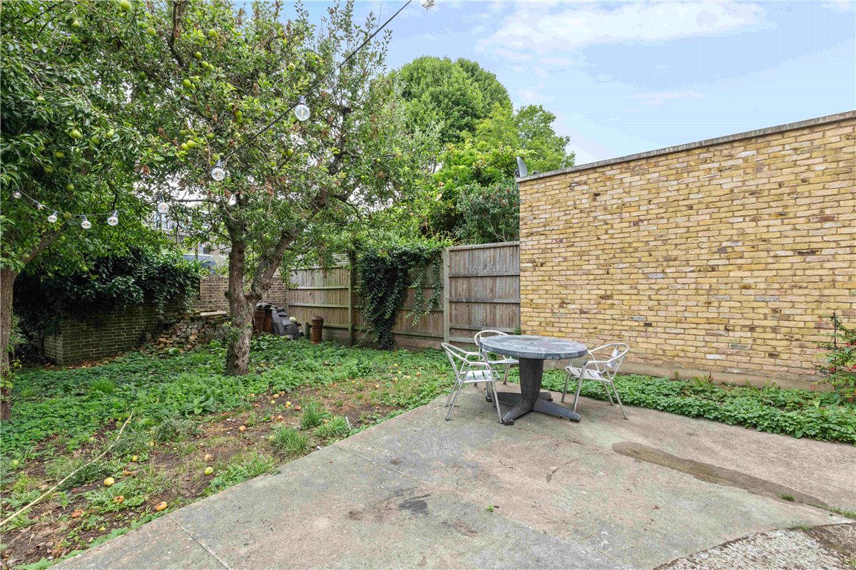 6 bedroom House, Niton Street, London, SW6 - Available, Image 3
