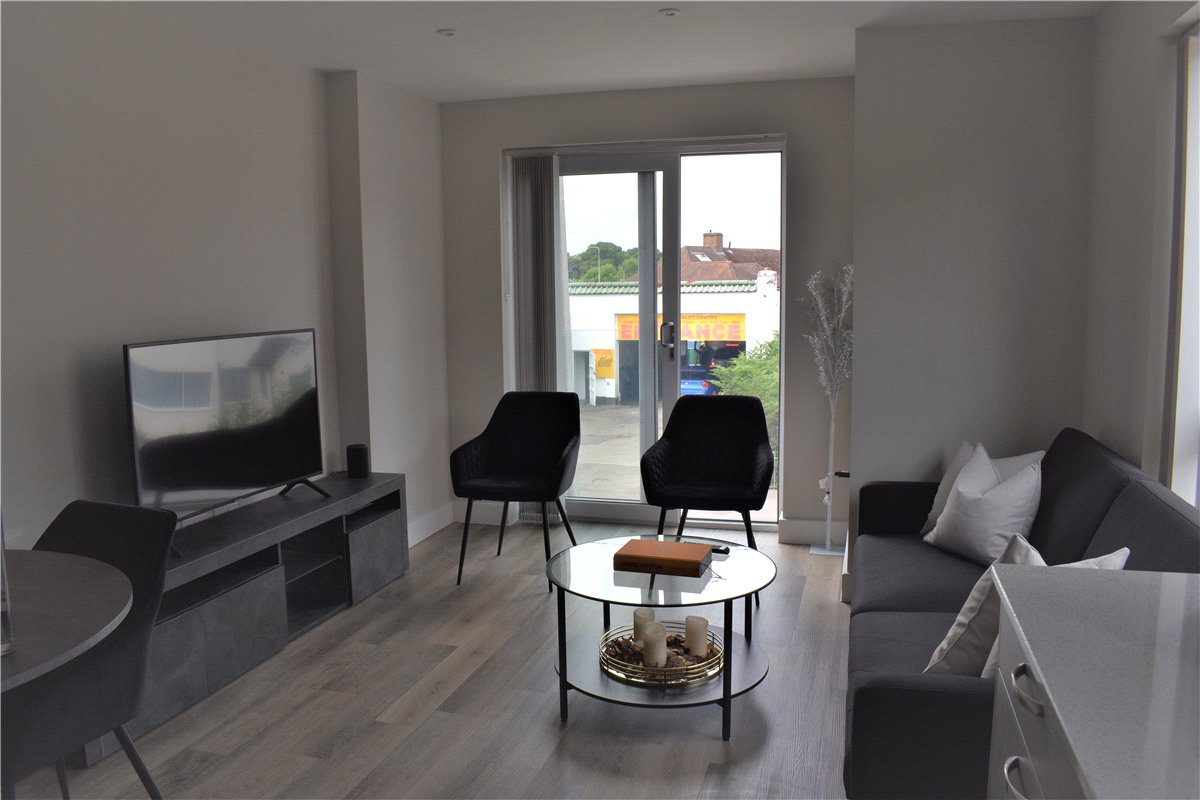 1 bedroom Flat, Steel Close, Newbury, RG14 - Available, Image 1