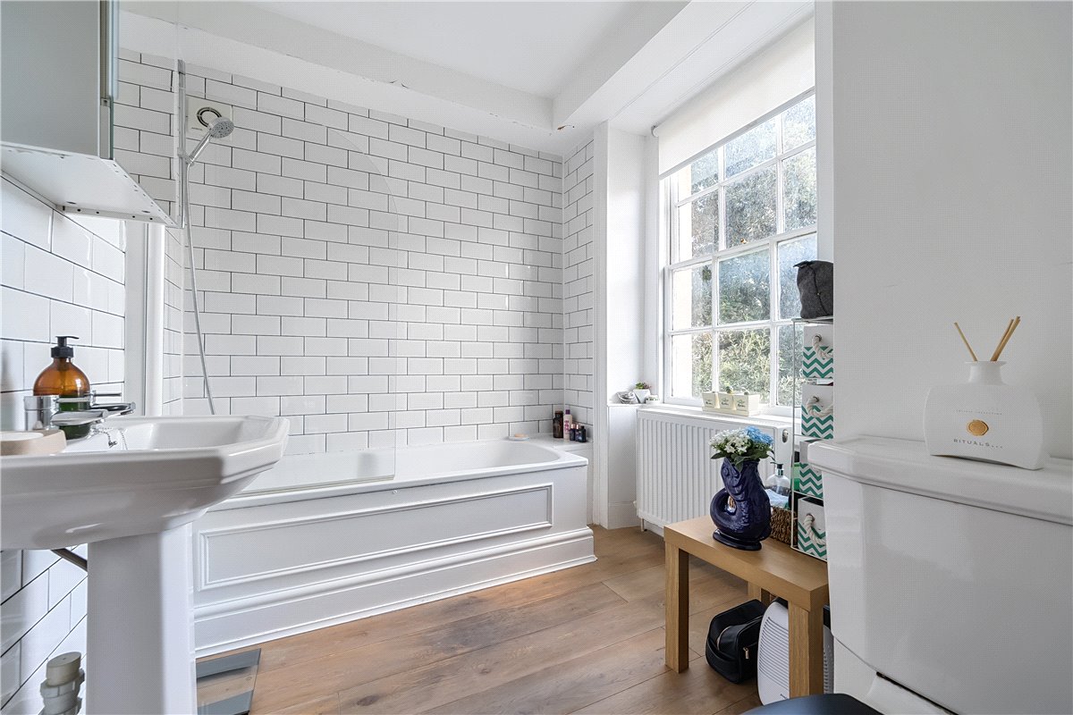 1 bedroom Flat, Alfred Street, Bath, BA1 - Let Agreed, Image 3