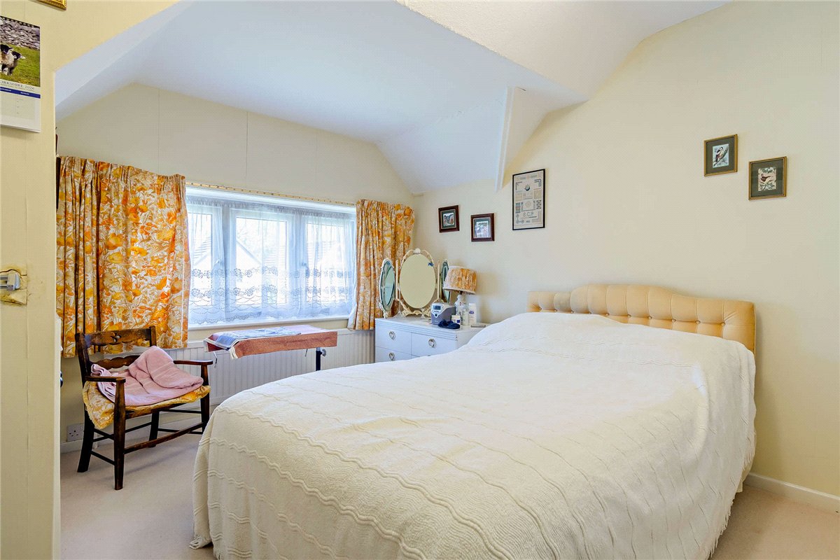 4 bedroom House, Almsford Drive, Harrogate, HG2 - Sold STC, Image 7