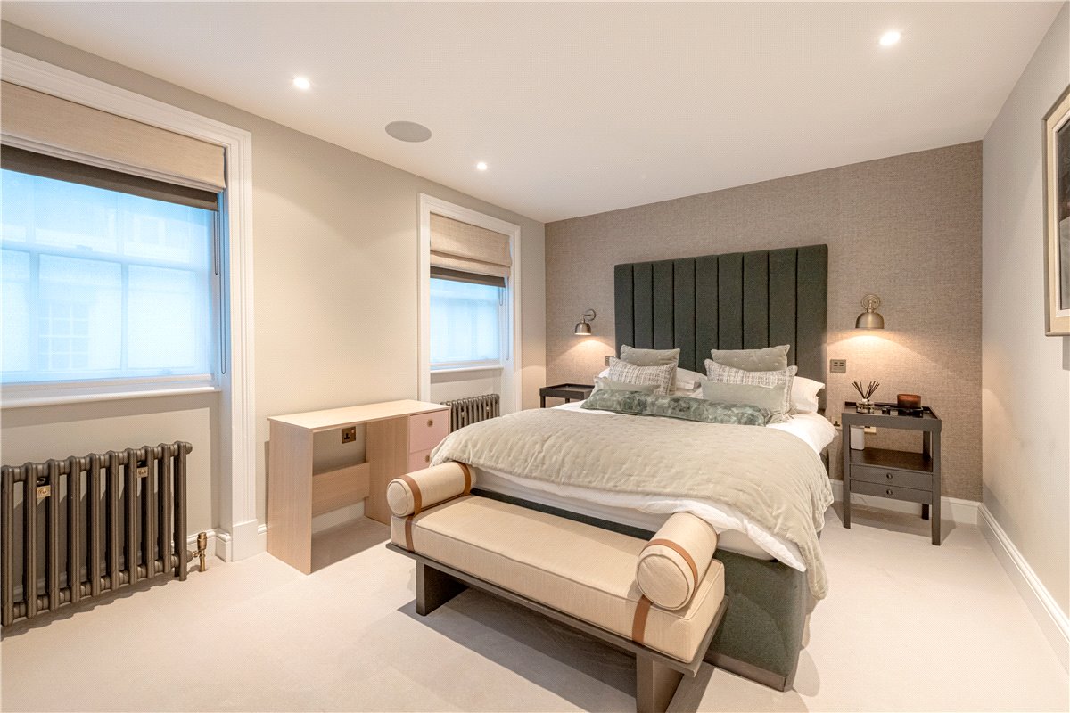 3 bedroom Maisonette, Shepherd Street, Mayfair, W1J - Available, Image 5