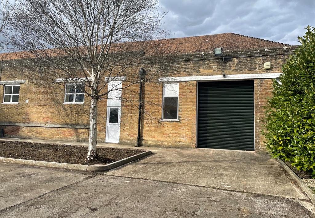 7000 Sq Ft, Cotswold Business Park & Airport, Cirencester, GL7 - Available