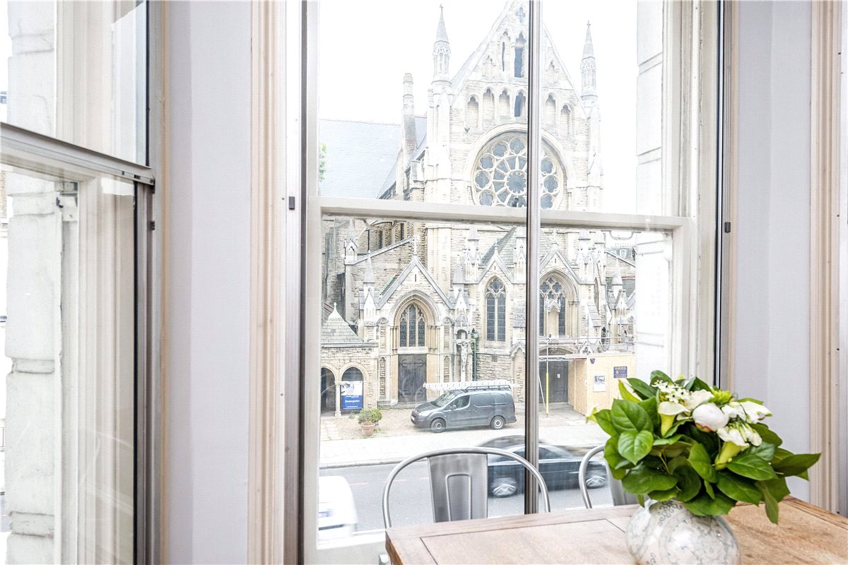 2 bedroom Flat, Holland Road, Holland Park, W14 - Available, Image 4
