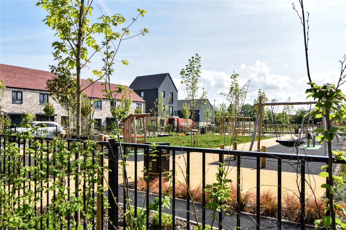 4 bedroom House, Grain Walk, Cherry Hinton, CB1 - Available