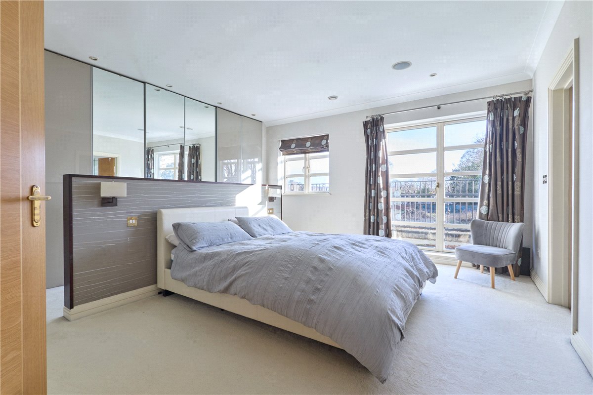 4 bedroom House, Mill Reef, Newmarket, CB8 - Available, Image 9