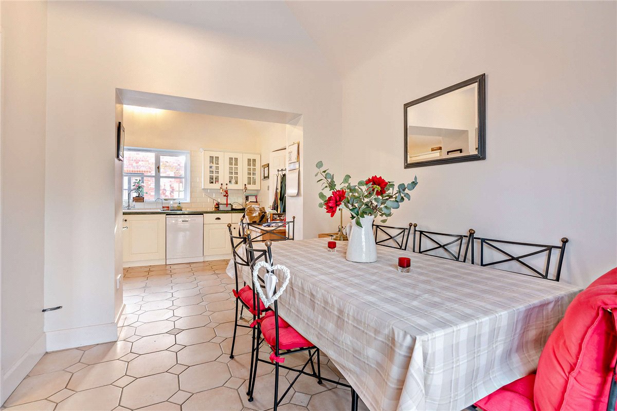 4 bedroom House, Hambridge Lane, Newbury, RG14 - Sold STC, Image 10