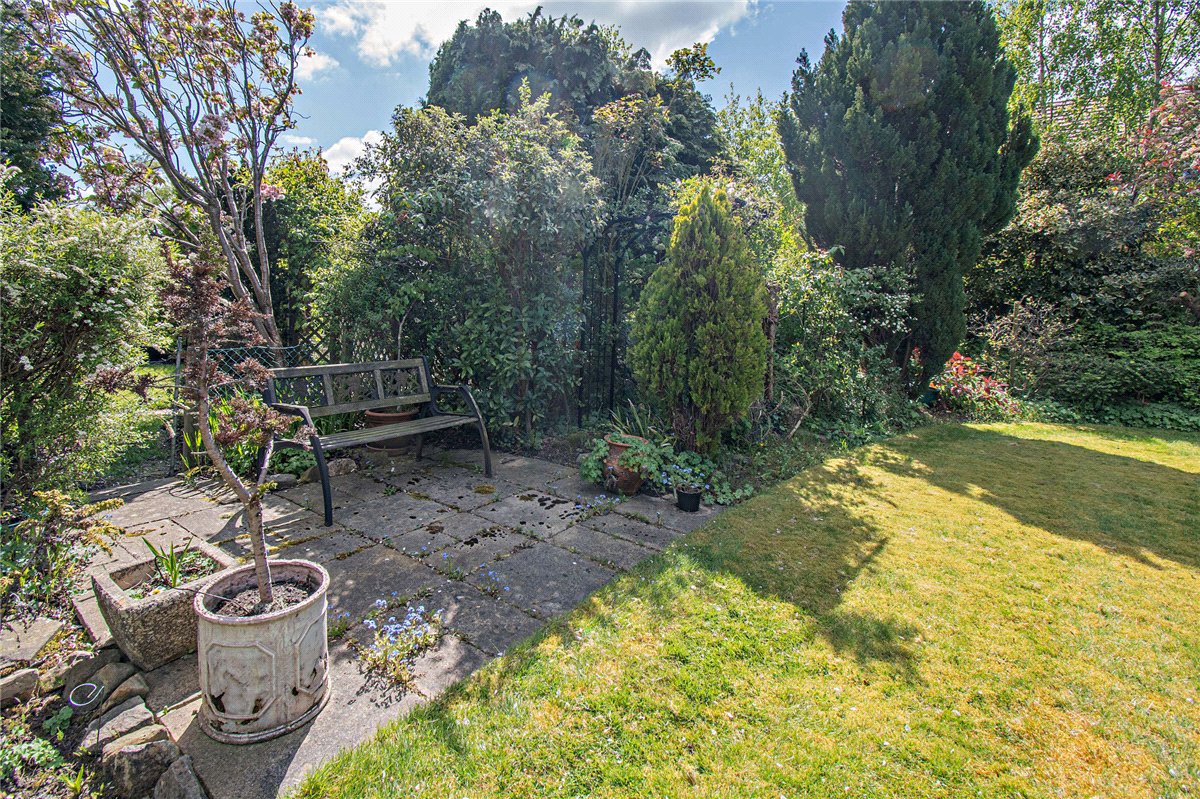 4 bedroom House, Almsford Drive, Harrogate, HG2 - Sold STC, Image 9