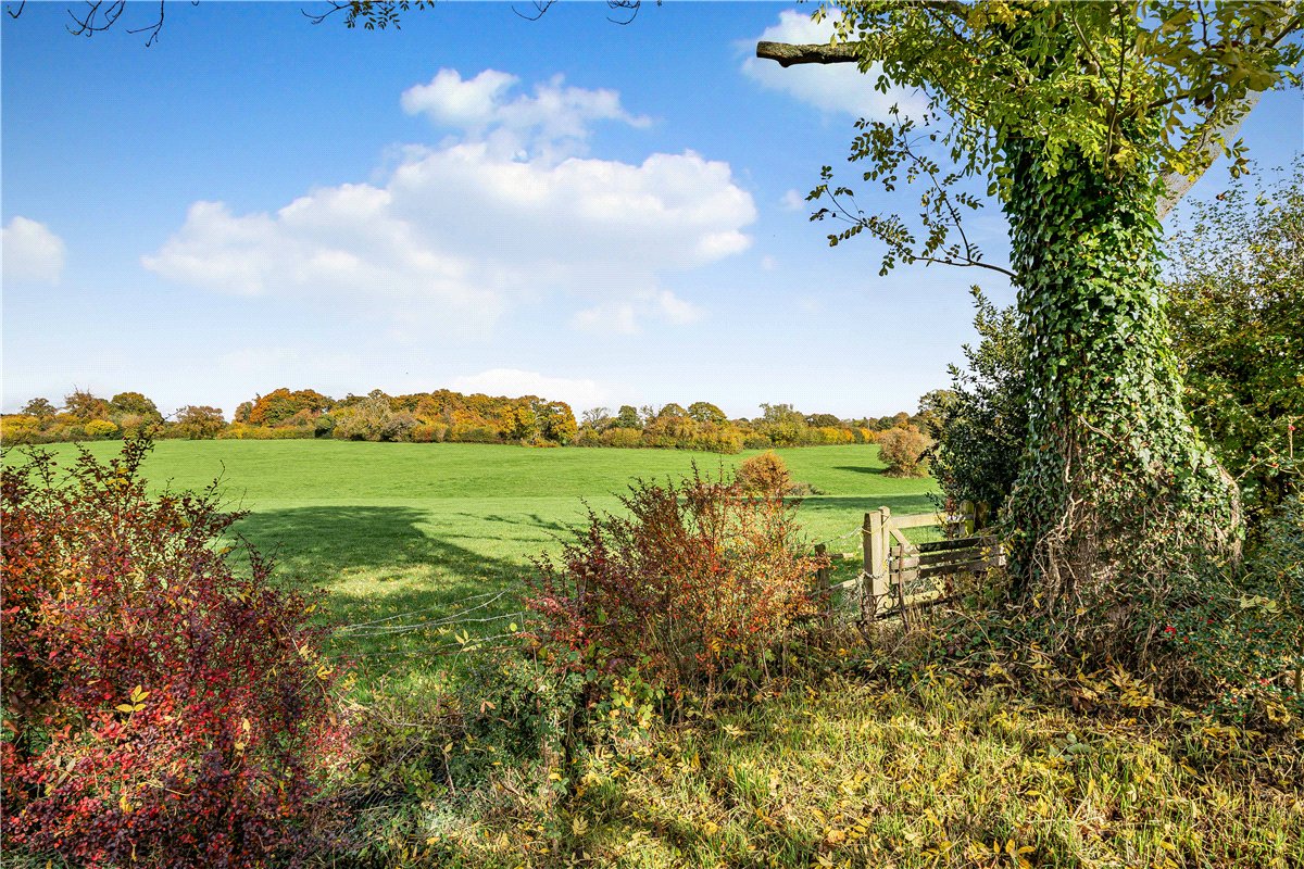 4 bedroom House, Ballinger Road, South Heath, HP16 - Let Agreed, Image 2