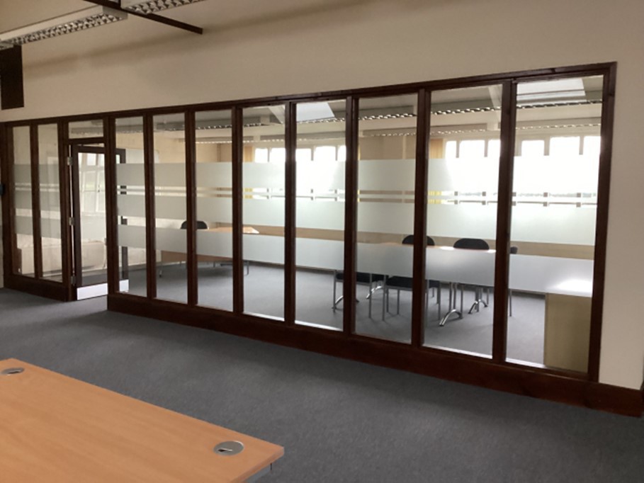 1846 Sq Ft, Broadway, Devizes, SN10 - Available, Image 2