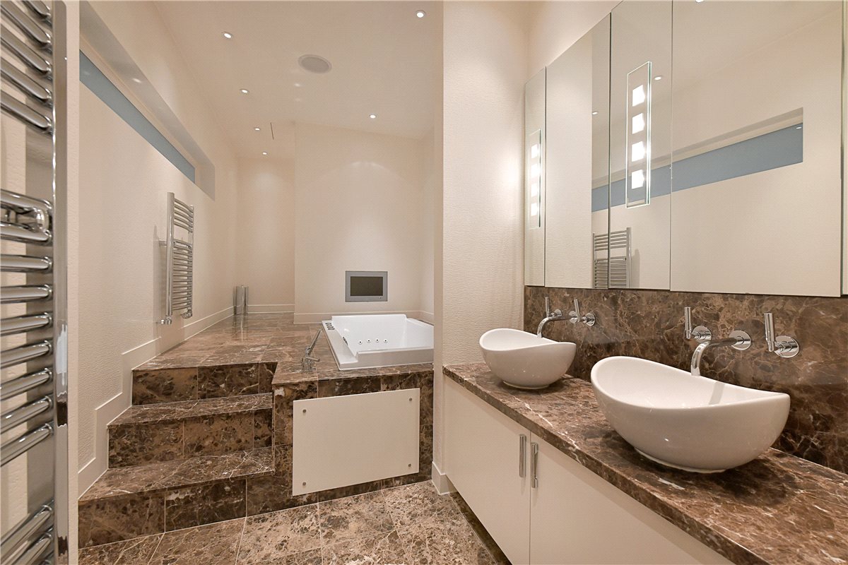 4 bedroom Flat, Upper Grosvenor Street, Mayfair, W1K - Available, Image 14