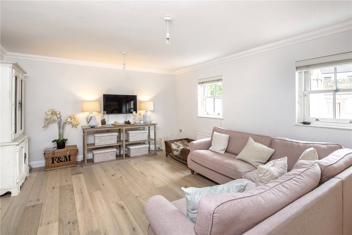 4 bedroom House, Eveleigh Avenue, Bath, BA1 - , Image 8