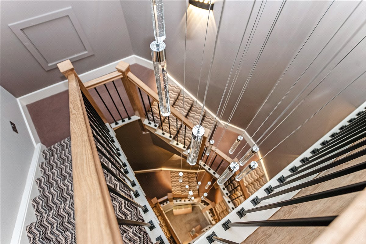 3 bedroom Flat, Farne House, 12 Crewe Street, NE68 - Available, Image 5