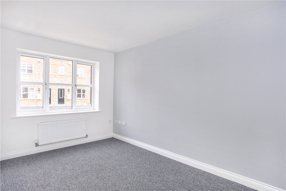 3 bedroom House, Millgate Court, Selby, YO8 - Let Agreed, Image 2