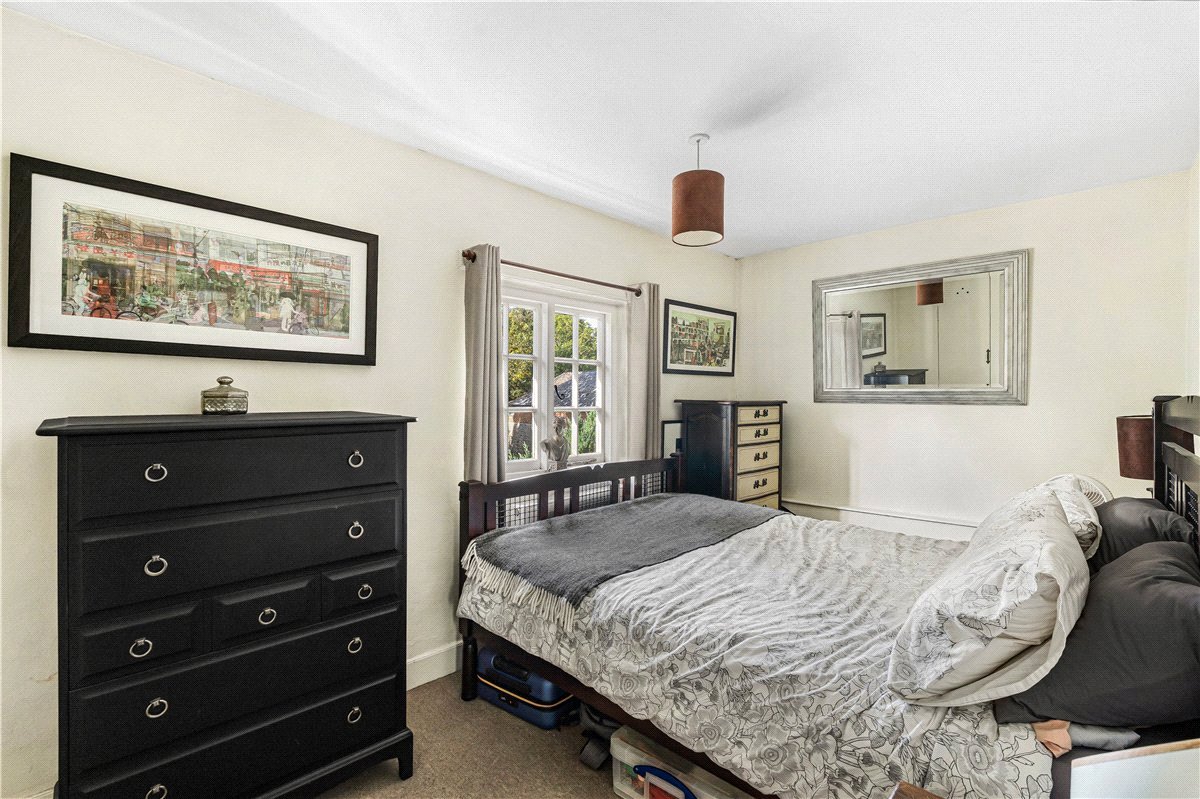 3 bedroom House, East Kennett, Marlborough, SN8 - Available, Image 10