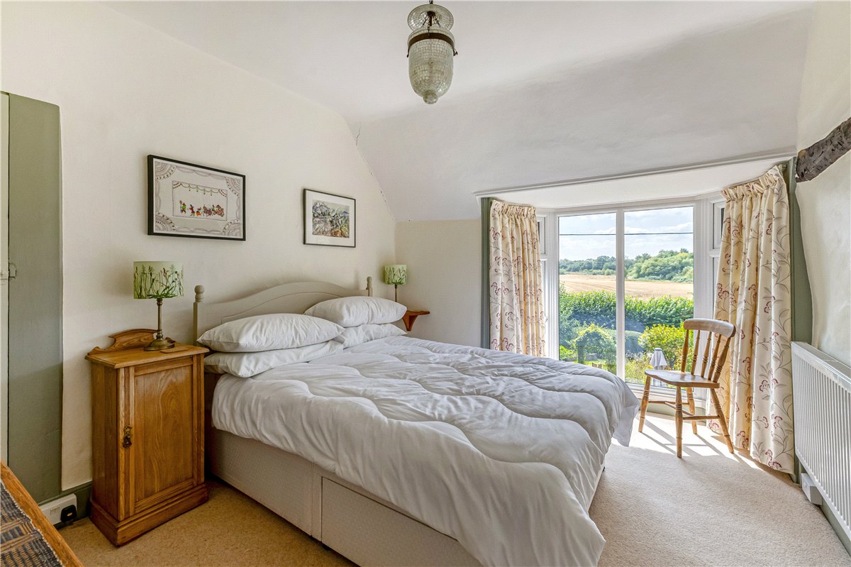3 bedroom House, Woodborough, Pewsey, SN9 - Available, Image 12