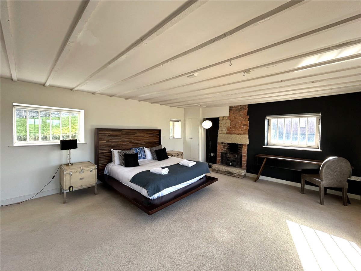 4 bedroom House, Castle Road, Pickering, YO18 - , Image 2
