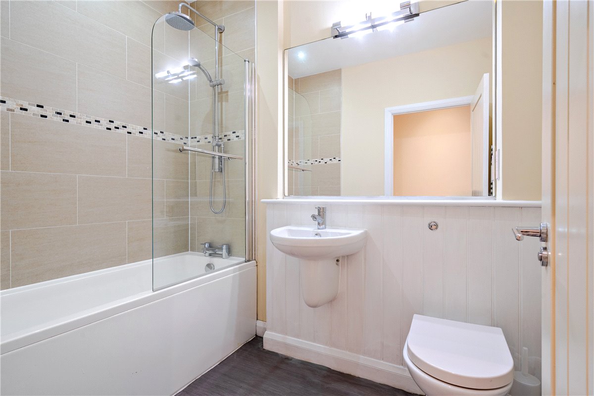 2 bedroom Flat, River Place, Bath, BA2 - , Image 9
