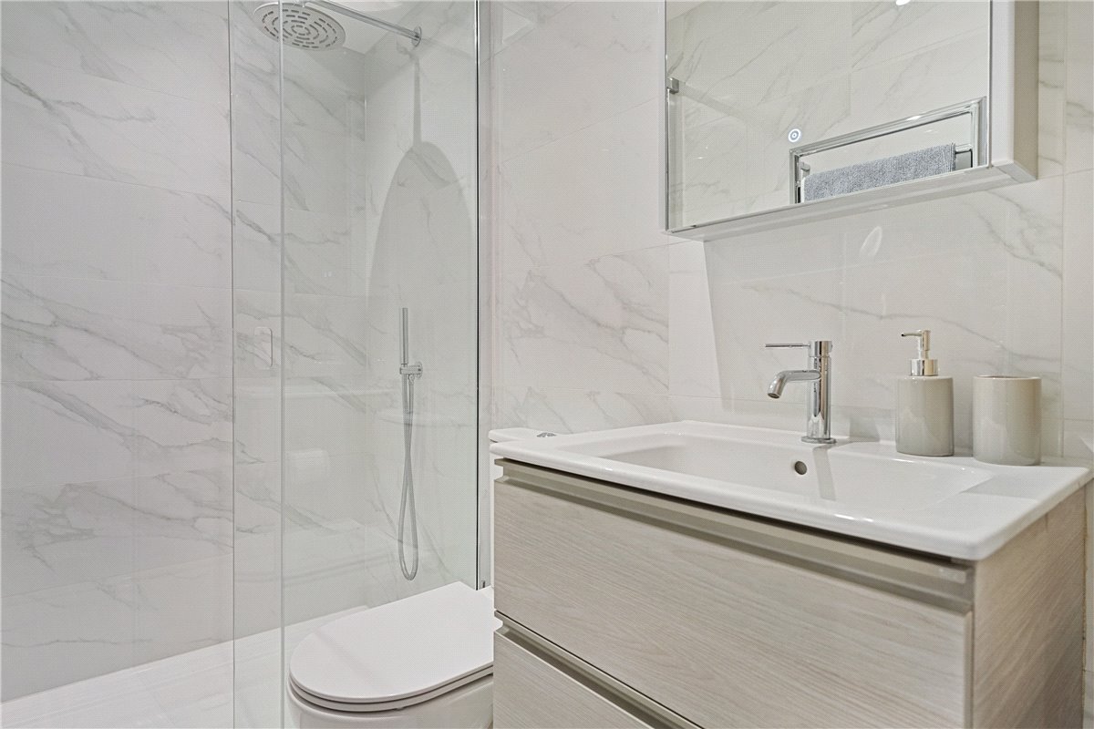 2 bedroom Maisonette, Beaufort Gardens, Knightsbridge, SW3 - Available, Image 8