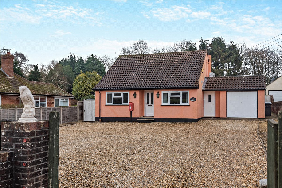 4 bedroom Bungalow, Long Lane, Hermitage, RG18 - Available