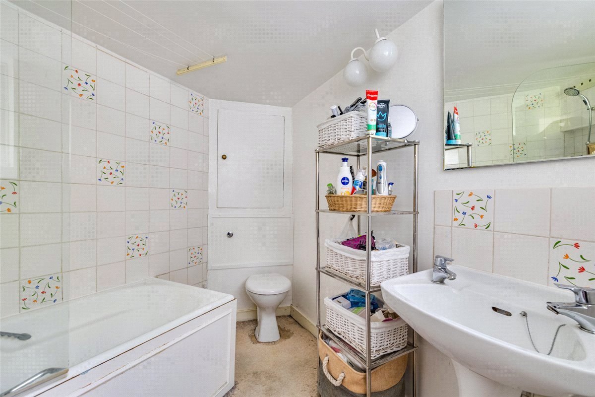 2 bedroom Cottage, Archway Street, London, SW13 - Available, Image 1