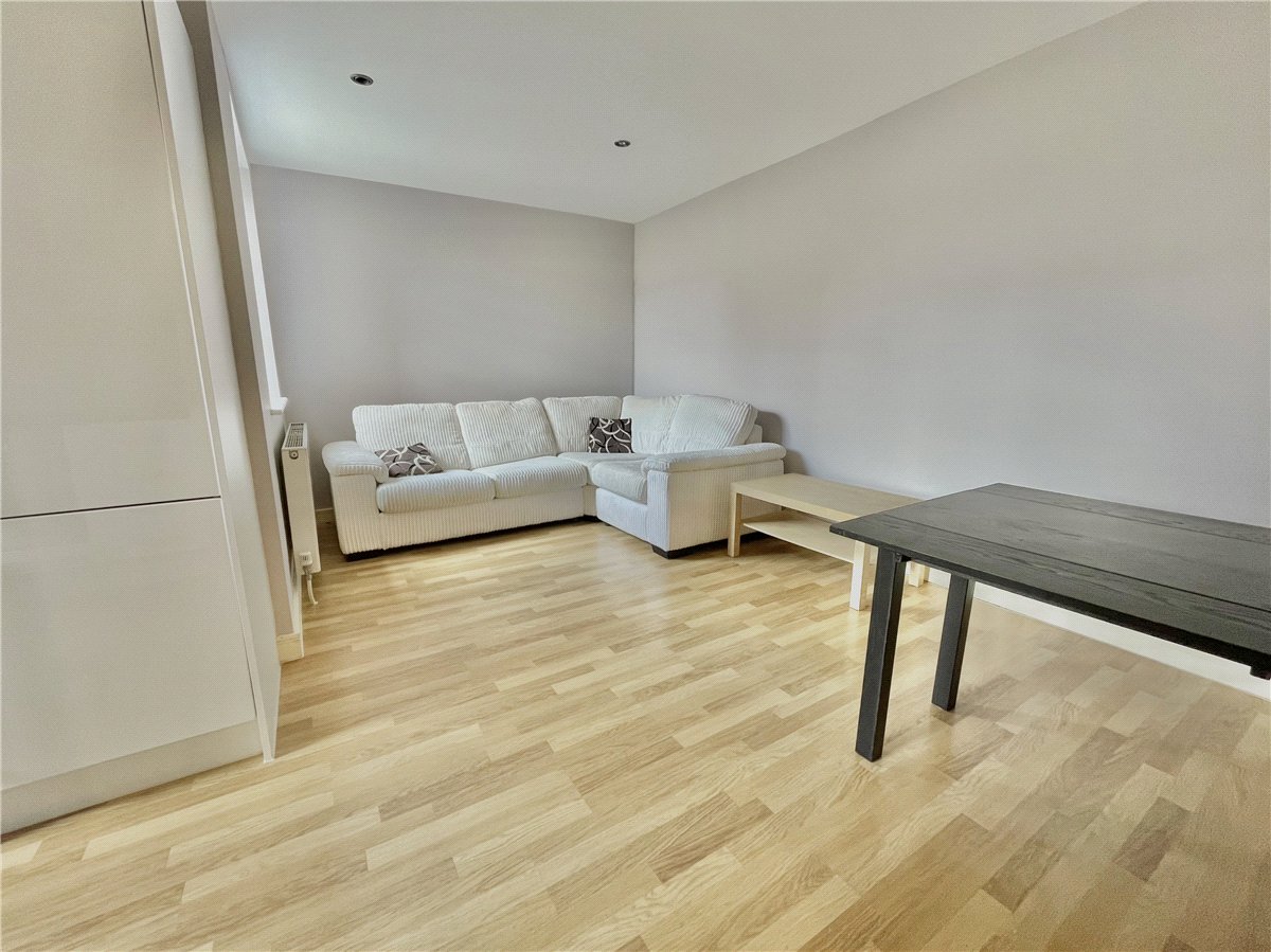 2 bedroom Flat, Paradise Street, Cambridge, CB1 - Sold STC, Image 6