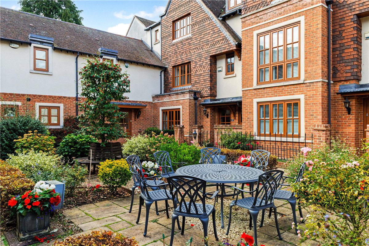 4 bedroom House, Cromwell Court, Marlborough, SN8 - Sold STC, Image 19