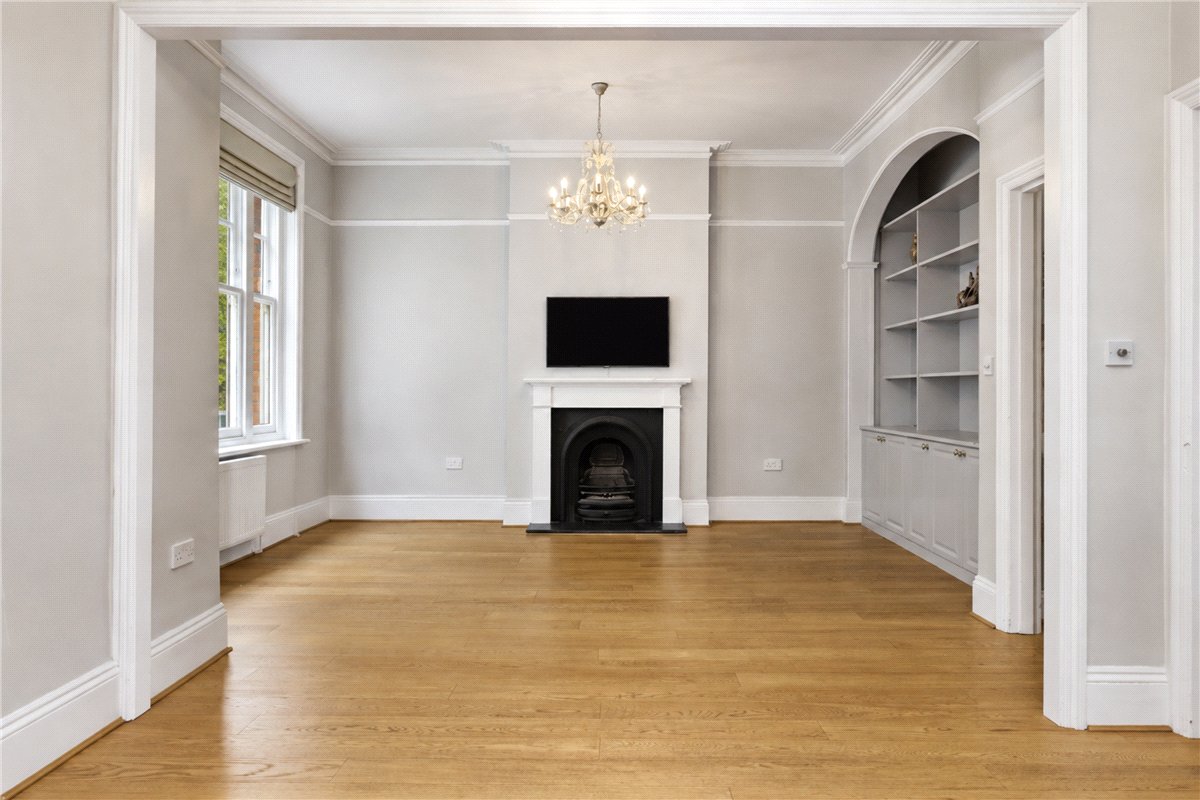 2 bedroom Flat, Bishops Park Road, London, SW6 - Available, Image 9